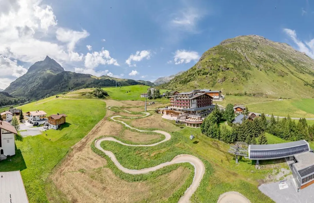 Hotel Almhof-1