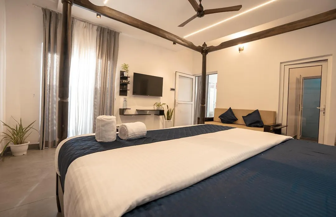 Akoya Beach Villa-1