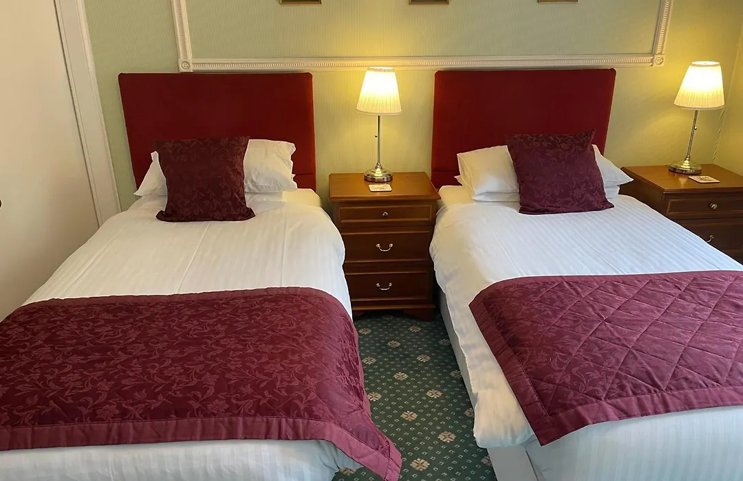 Ravenscourt Guest House-1