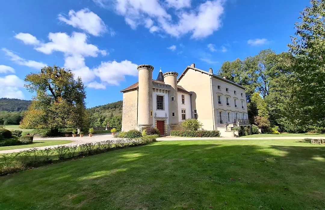 Chateau De Maillat-1