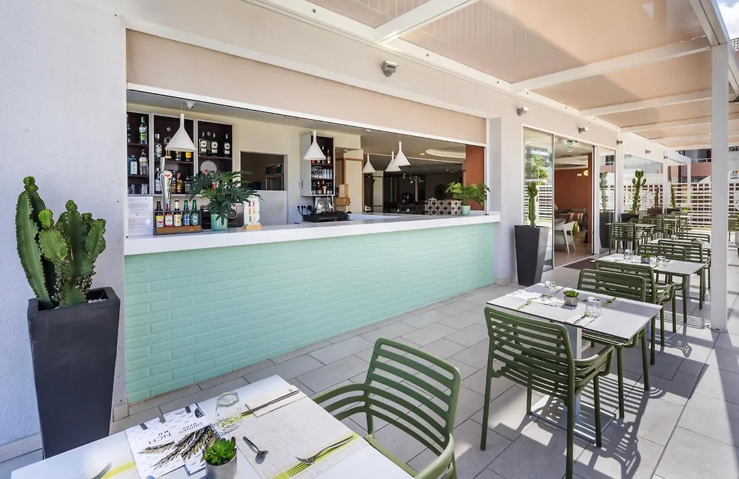 Hotel Livvo Anamar Suites-1