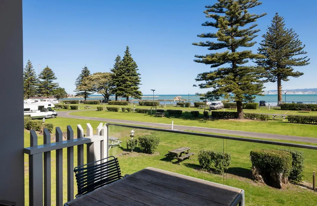 Waikanae Beach Ocean View Apartments-1