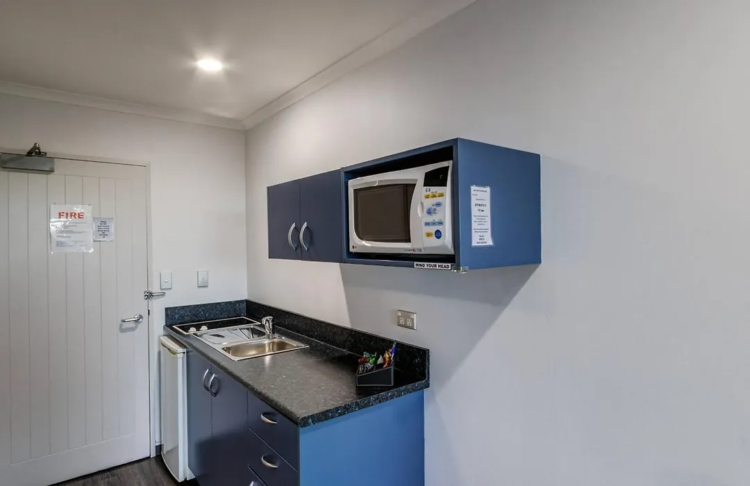 Bay Viaduct Motor Lodge-1
