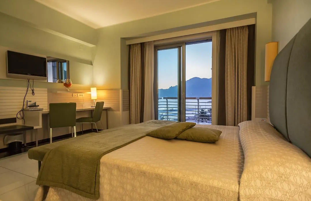 Grand Hotel Salerno-1