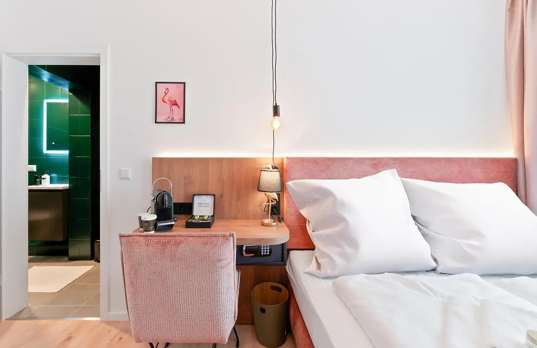 Jungle No5 Boutique Hotel - Stuttgart City-Center-1