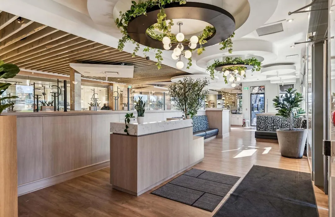 Sandman Signature Calgary Airport Hotel-1