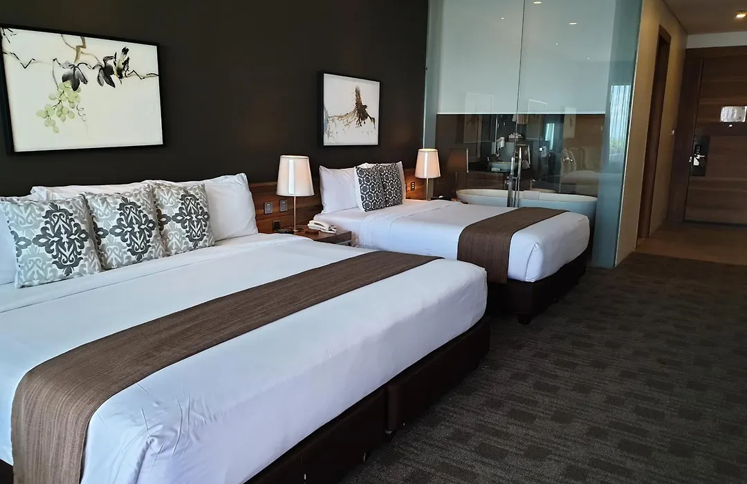 Escala Tagaytay-1
