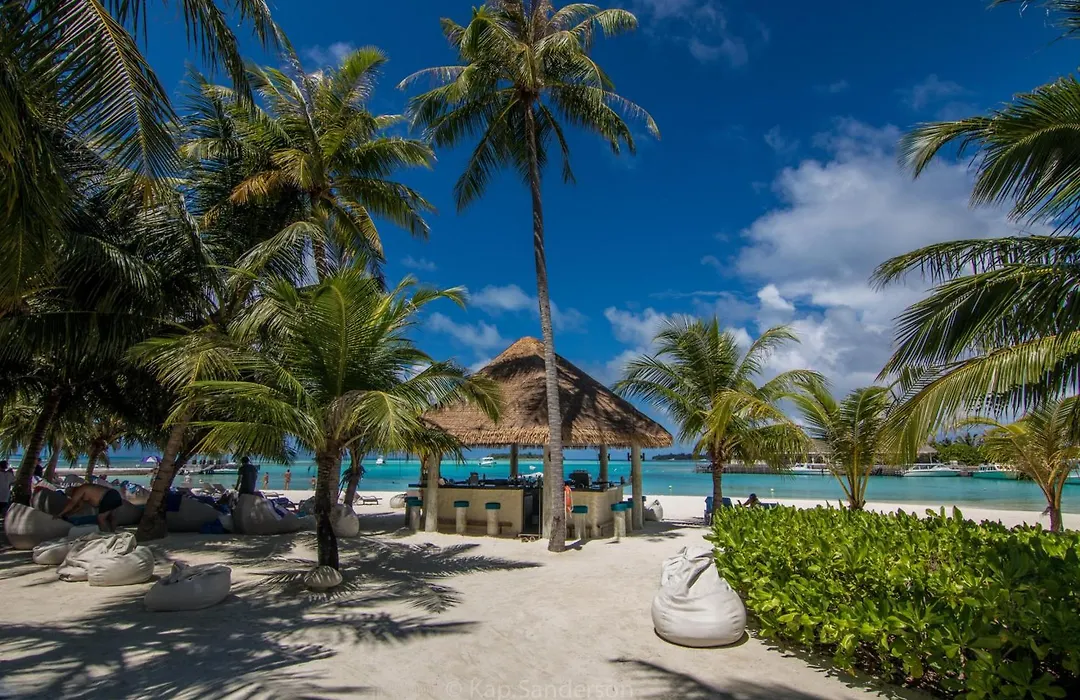 Holiday Inn Resort Kandooma Maldives: Kids Stay, Eat & Dive Free-1