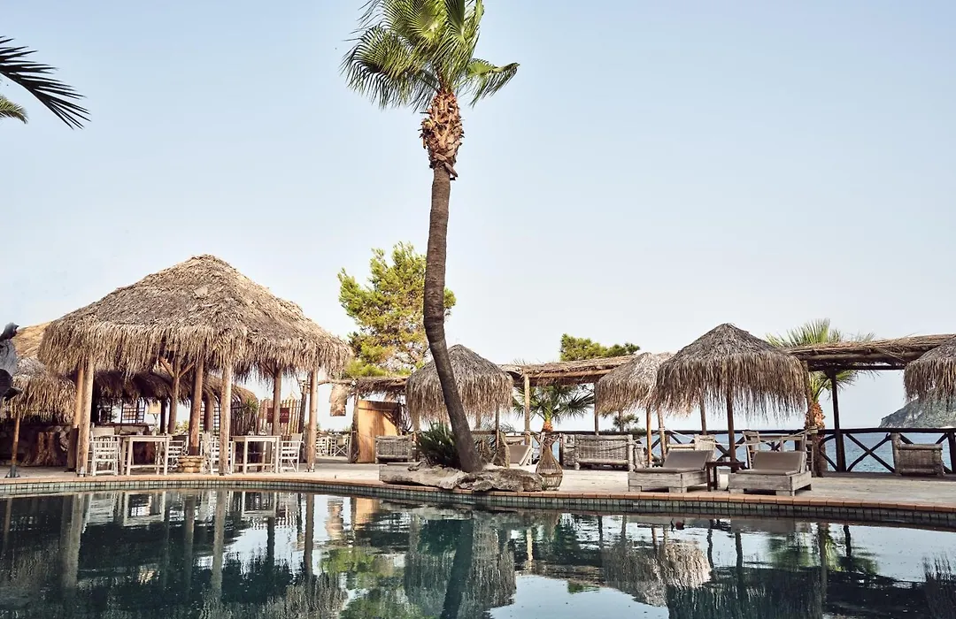 Gloria Maris Hotel Suites And Villas-1