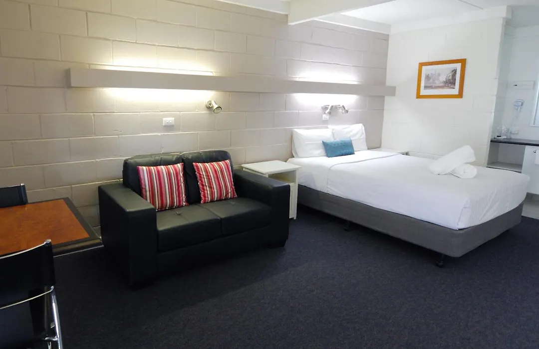 Mayfair Motel-1