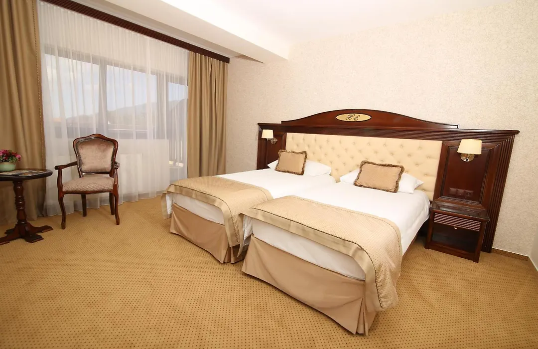 Hotel Carmen-1