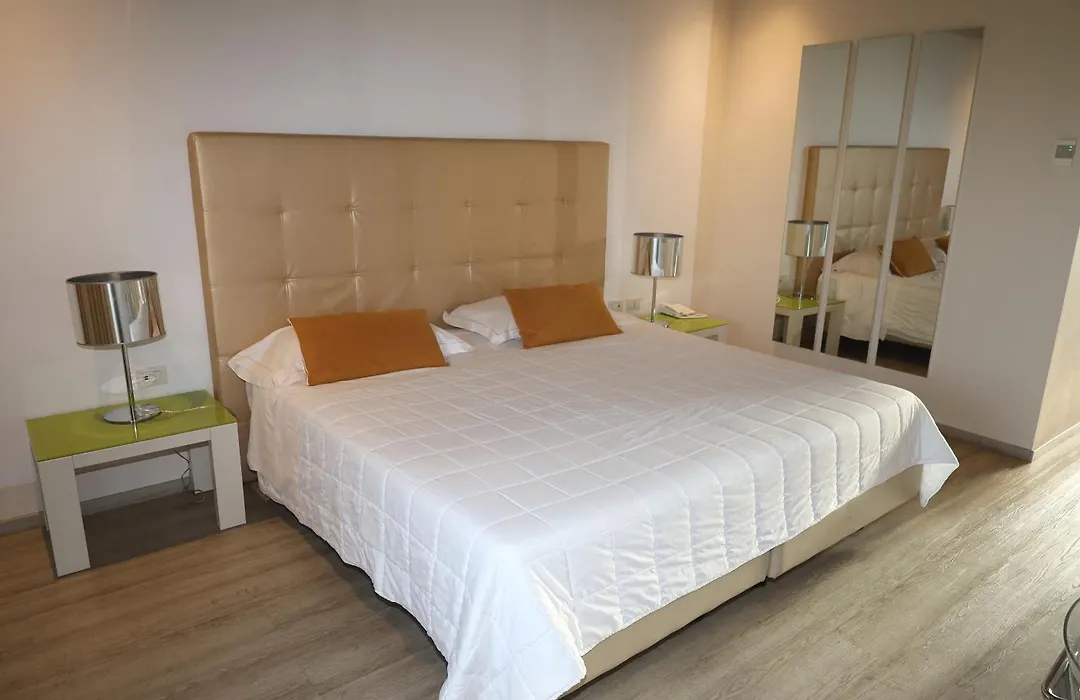 One Hotel&Restaurant-1