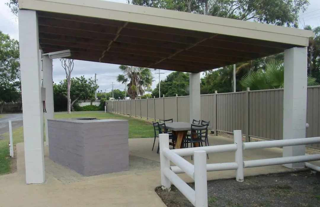 Blue Dolphin Caravan Park Yeppoon-1