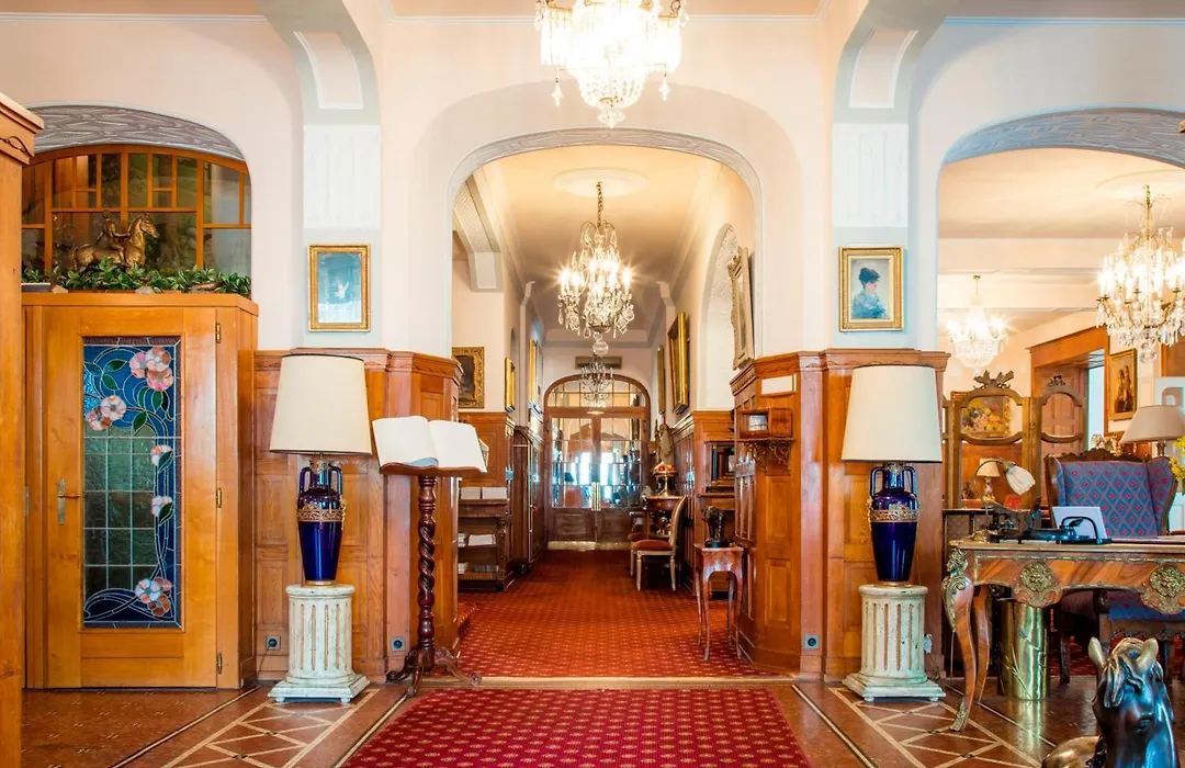 Hotel Victoria Glion-1