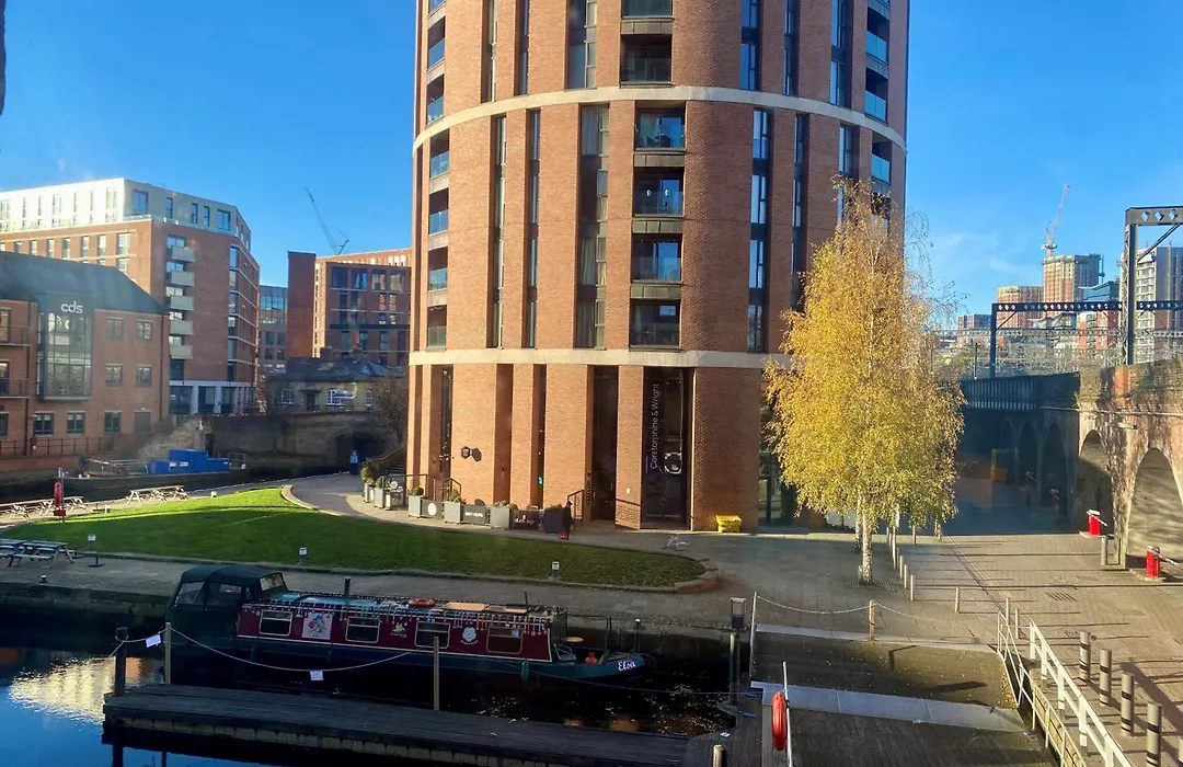 Doubletree By Hilton Leeds-1