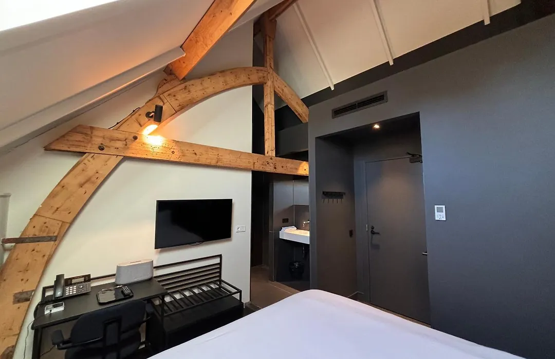 Kazerne Hotel - Member of Design Hotels-1