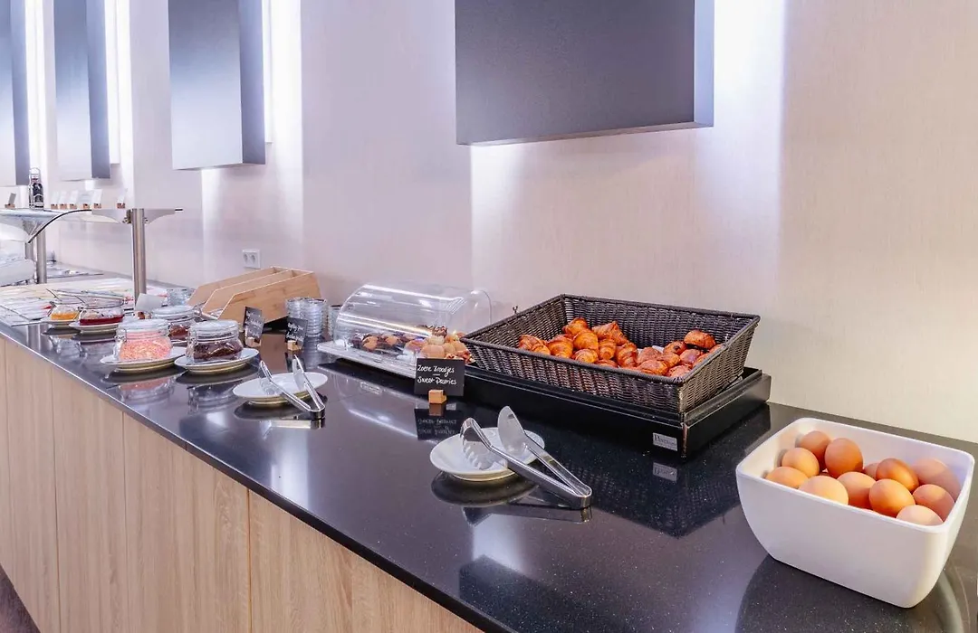 Best Western Plus Plaza Den Haag City Center-1