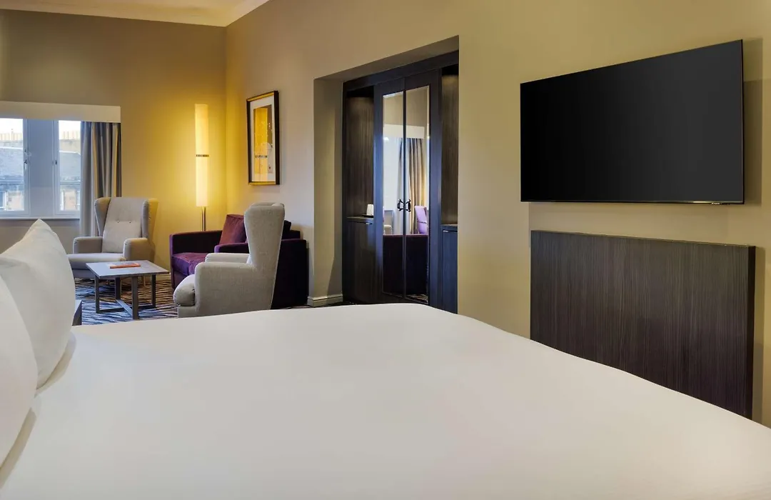 Doubletree By Hilton Edinburgh City Centre-1