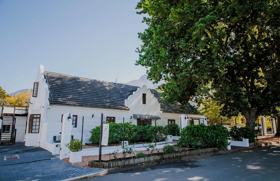 Aan De Oever Guesthouse-1