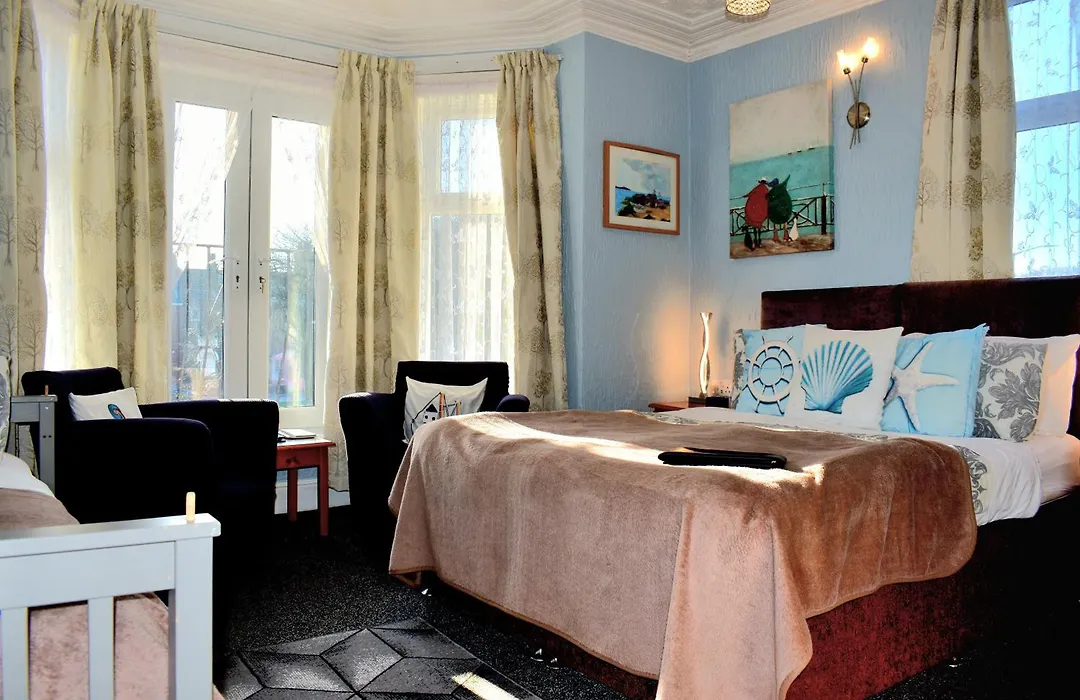 Kilbrannan Guest House-1