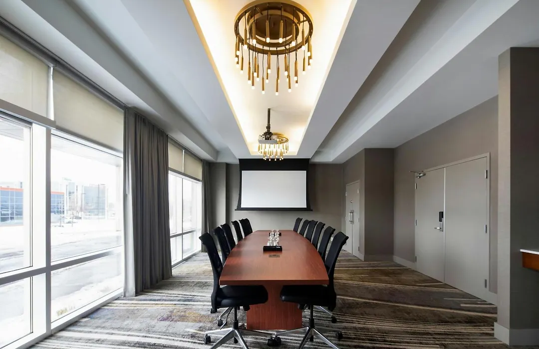 Courtyard By Marriott Montreal Airport-1