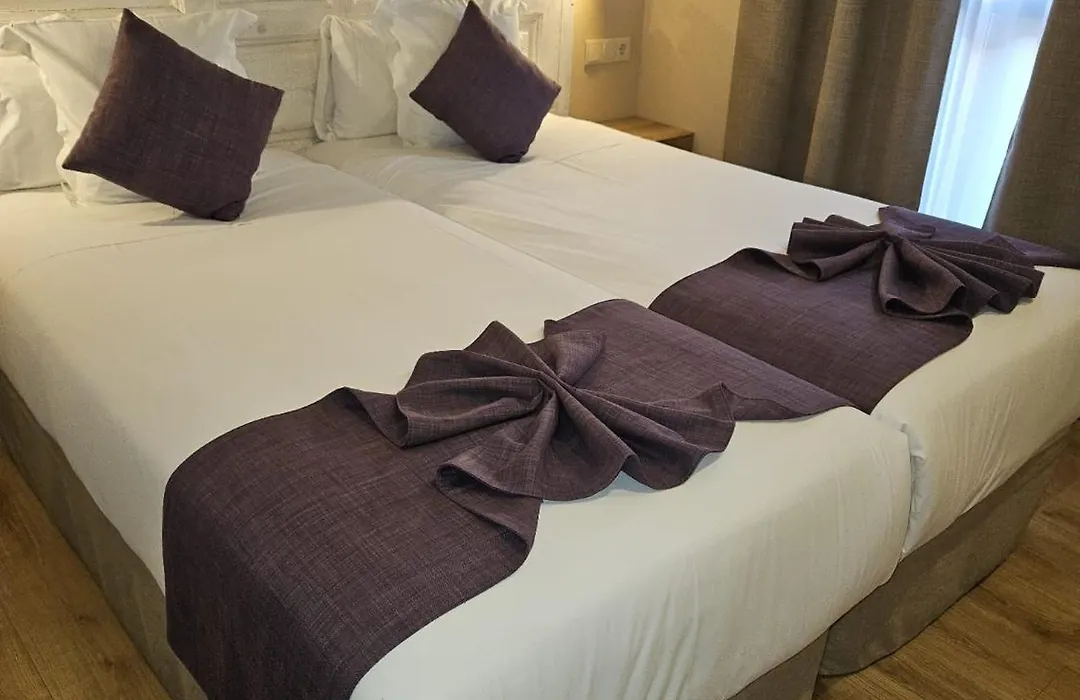 Dauria Suites Ha-1