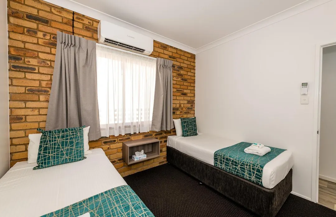 The Club Motor Inn Chinchilla-1