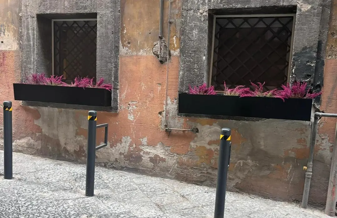 Ai 13 Gradoni di Chiaia-1