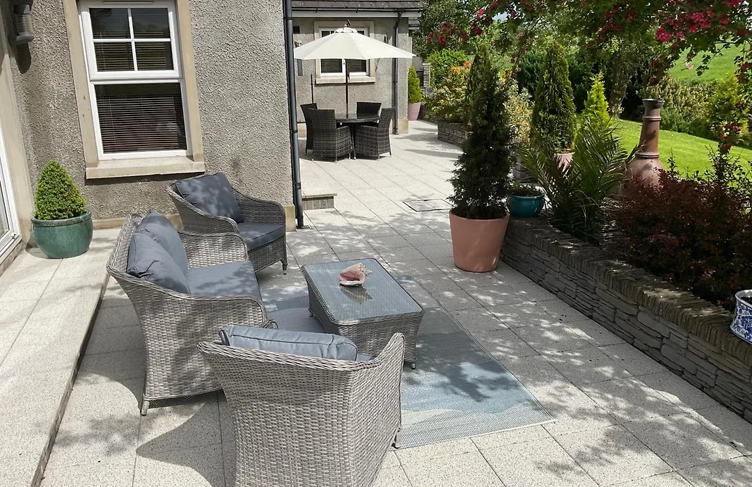 Crowfield Country House-1
