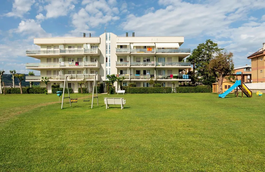 Residence Brezza Di Mare-1
