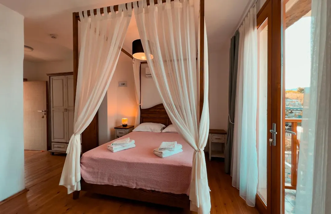 Alice Tatil Evi Otel-1