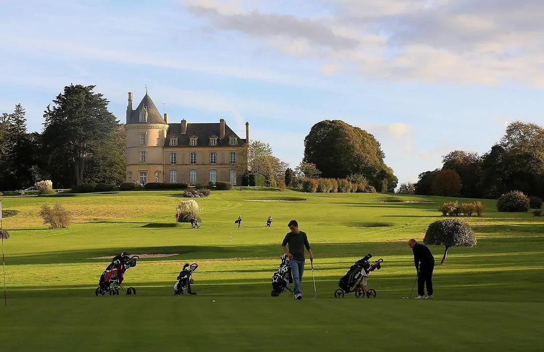 Château de Boisgelin - Hôtel&Restaurant Mathieu Kergourlay-1