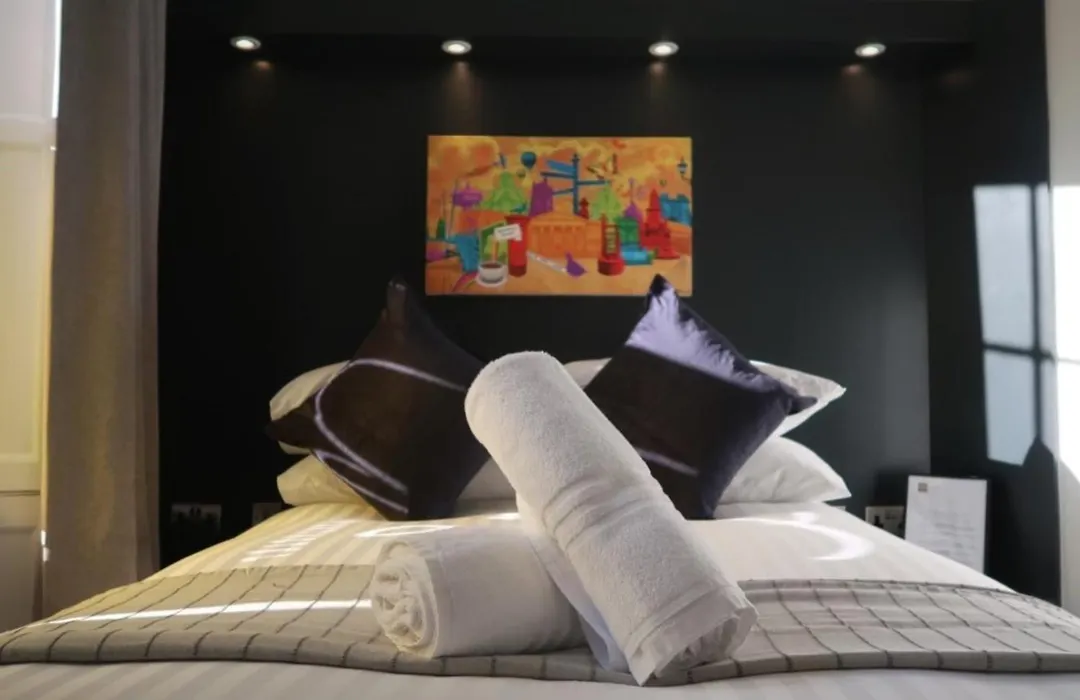 Sun Street Aparthotel-1