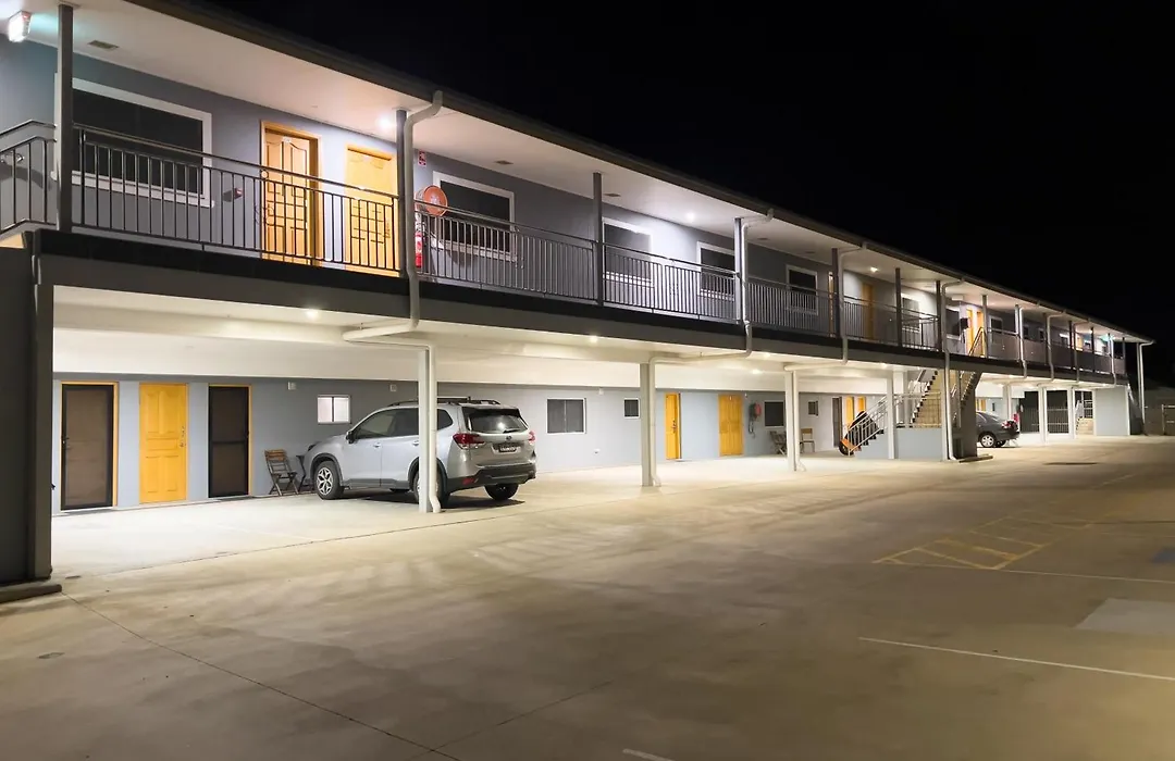 The Phoenix Artesian Spa Resort And Accommodation-1
