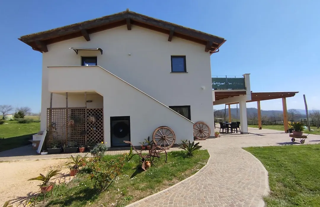 Casale Lisalola-1