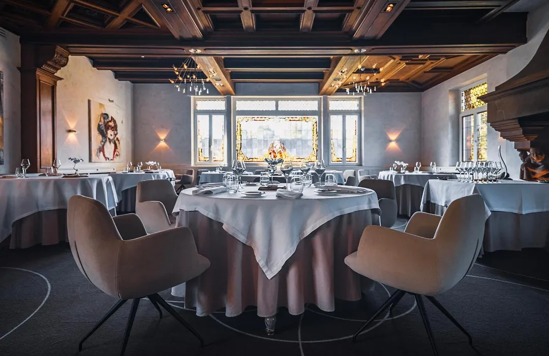 L'auberge Du Cheval Blanc et Spa-1