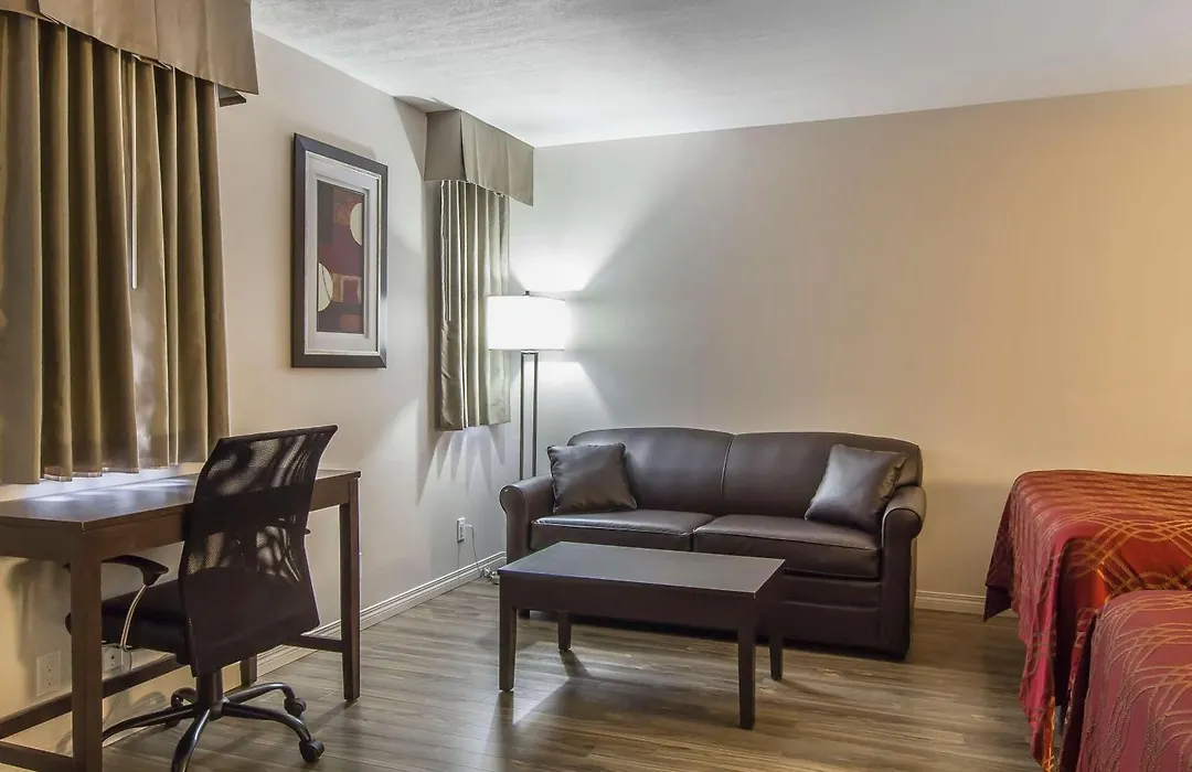 Econo Lodge Inn & Suites-1