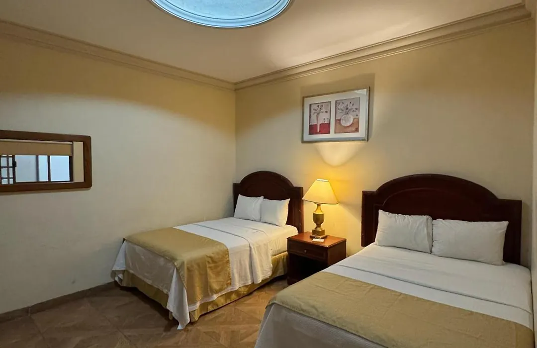 Hotel Plaza Express-1