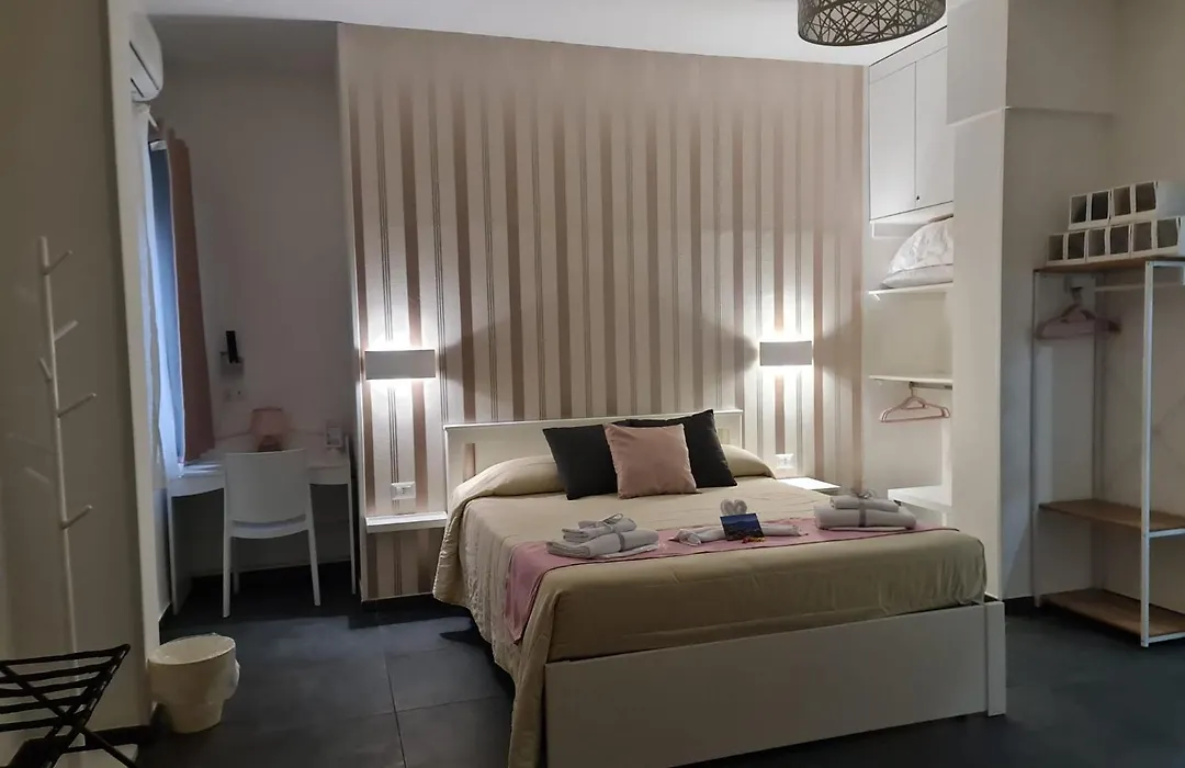 Gaisa Naples - Bed & Breakfast-1