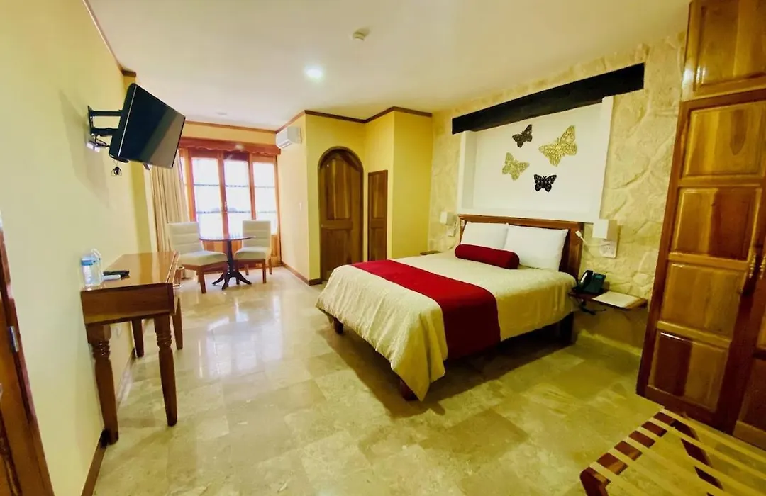 Cancun International Suites-1