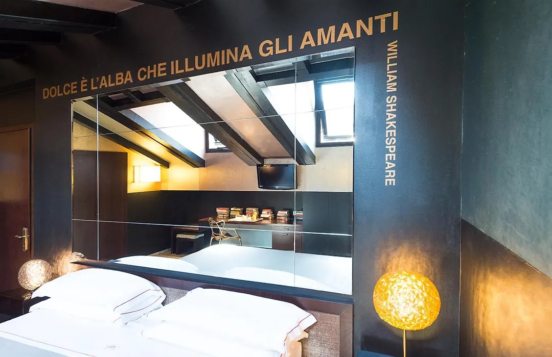 Phi Hotel Bologna-1