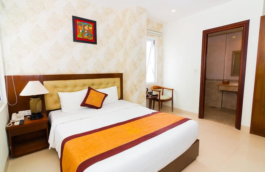 Boss Hotel-1