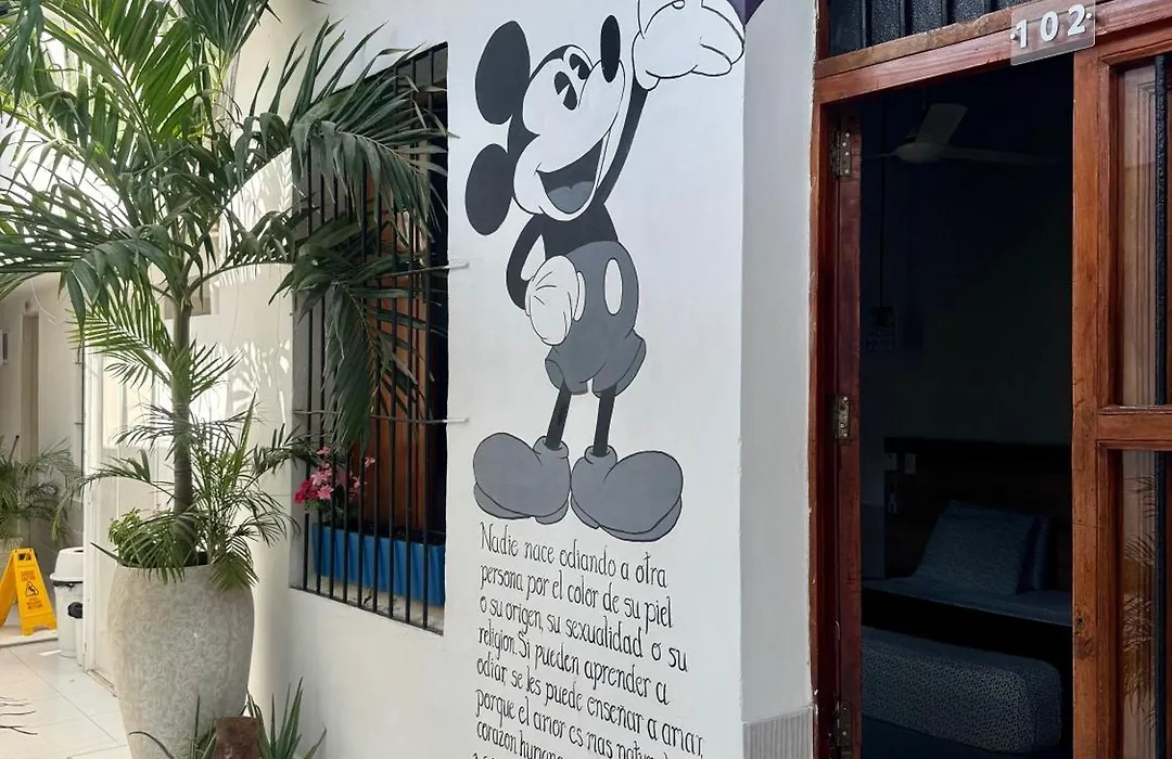 Comunidad Calle 13 Hotel Boutique-1