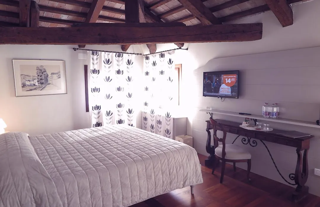 Hotel Donna Lucia-1