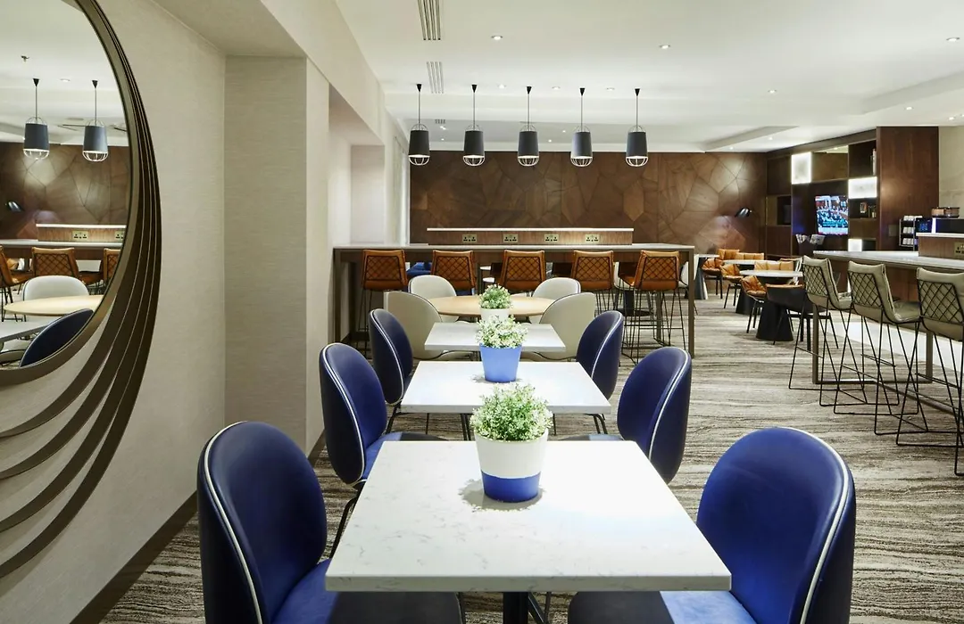 London Marriott Hotel Regents Park-1