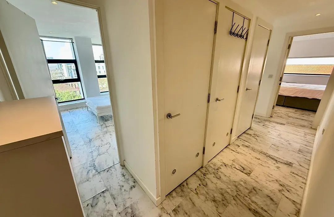 Deluxe Entire Apartment With 2X Bedrooms, 2X Bathrooms And A Big Living Room In The Olympic Park And Westfield At Stratford-1