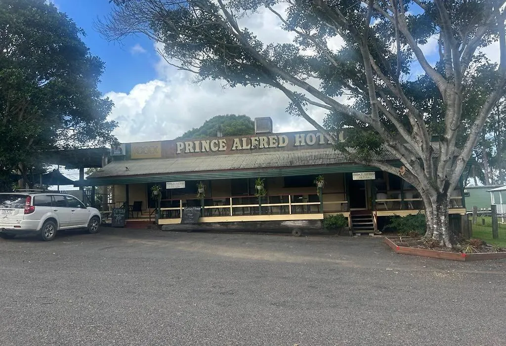 Gundy Pub & Caravan Park-1