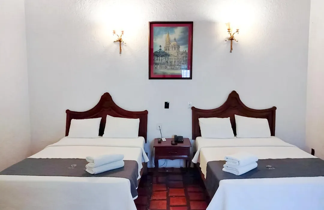 Hotel Frances-1