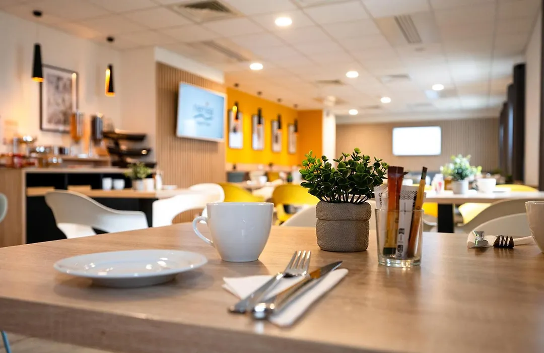 Nemea Appart Hotel Europe Velizy Villacoublay-1