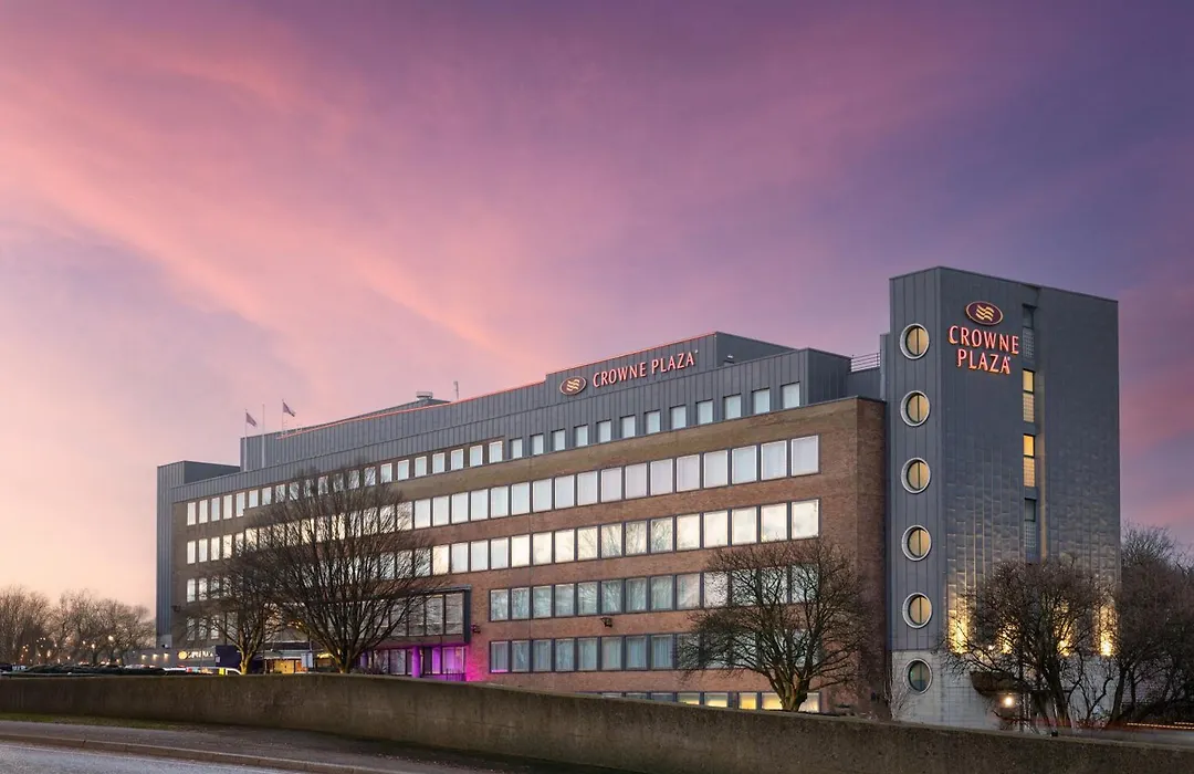 Crowne Plaza London Ealing By Ihg-1